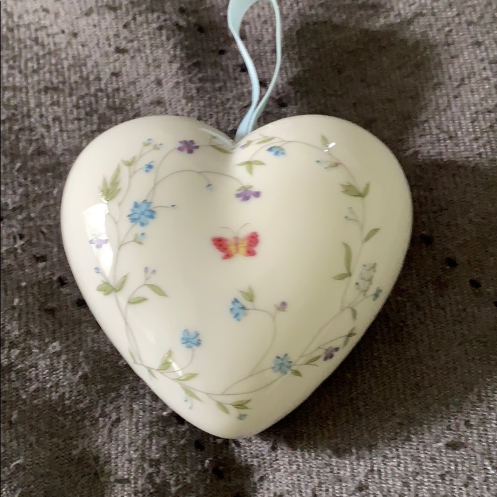 Vintage Porcelain potpourri holder